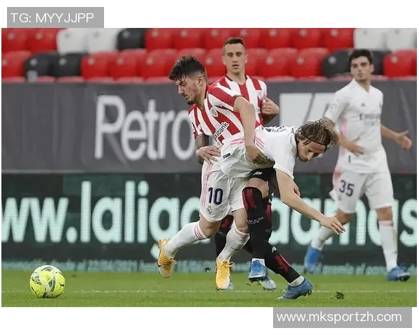 西甲精彩对决热刺大胜切尔西神扑瞬间引发争议判罚全场沸腾 西甲精彩对决热刺大胜切尔西神扑瞬间引发争议判罚全场沸腾