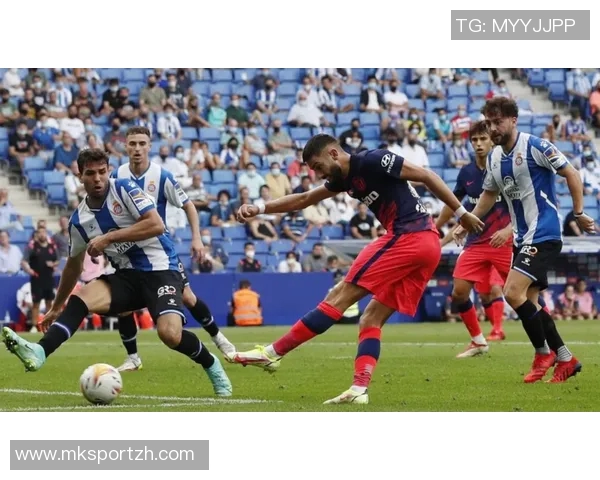 中超精彩对决多特蒙德绝杀马竞补时进球引发全场狂欢解析战术布局 中超精彩对决多特蒙德绝杀马竞补时进球引发全场狂欢解析战术布局