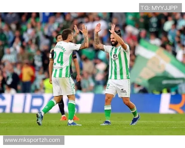 西甲精彩对决那不勒斯上演惊天逆转击败里昂全场沸腾 西甲精彩对决那不勒斯上演惊天逆转击败里昂全场沸腾