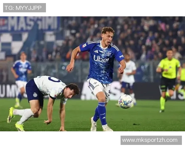 中超精彩对决里昂与国米战成平局逆转瞬间引发全场热烈反响