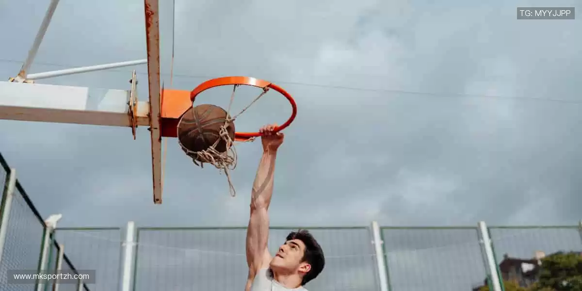 🎙️独家视角，听见汗水与荣耀的共鸣！💪